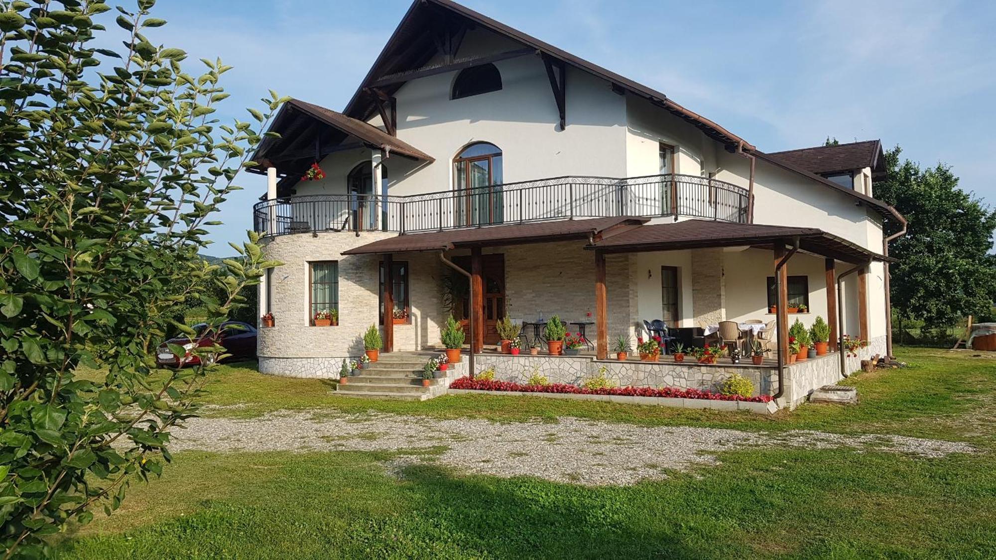 Natura Chalet Gilgau Esterno foto